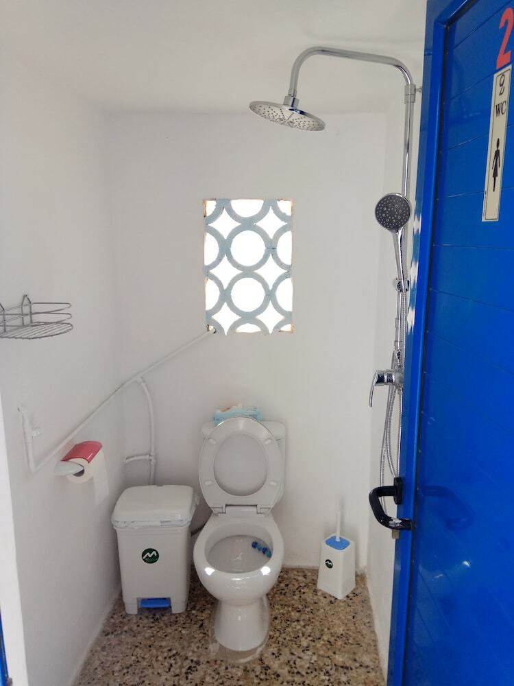 Hotel Grandma Vasiliki Rooms To Let