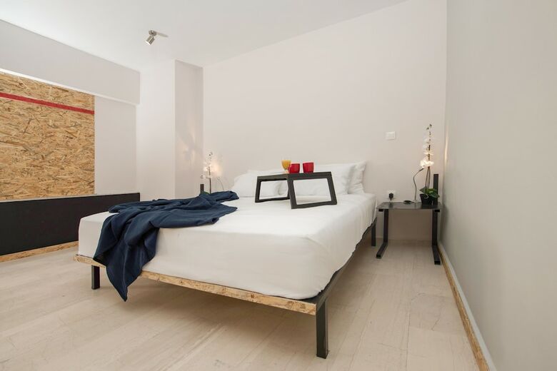 Hotel Piraeus Premium Suites