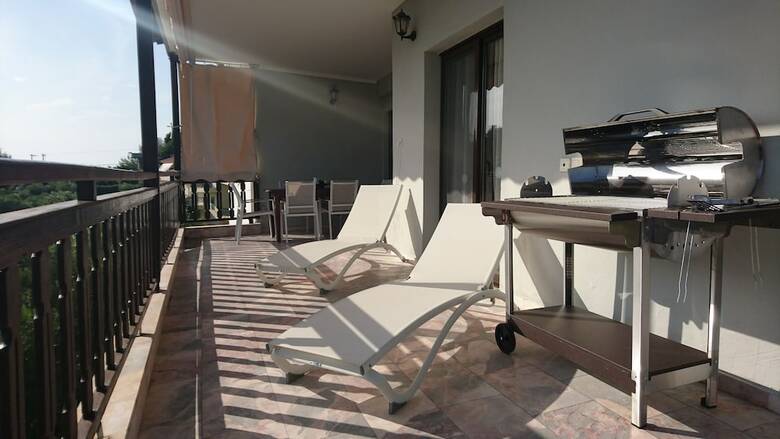 Apartamentos Elia House A Quiet Seaside Place