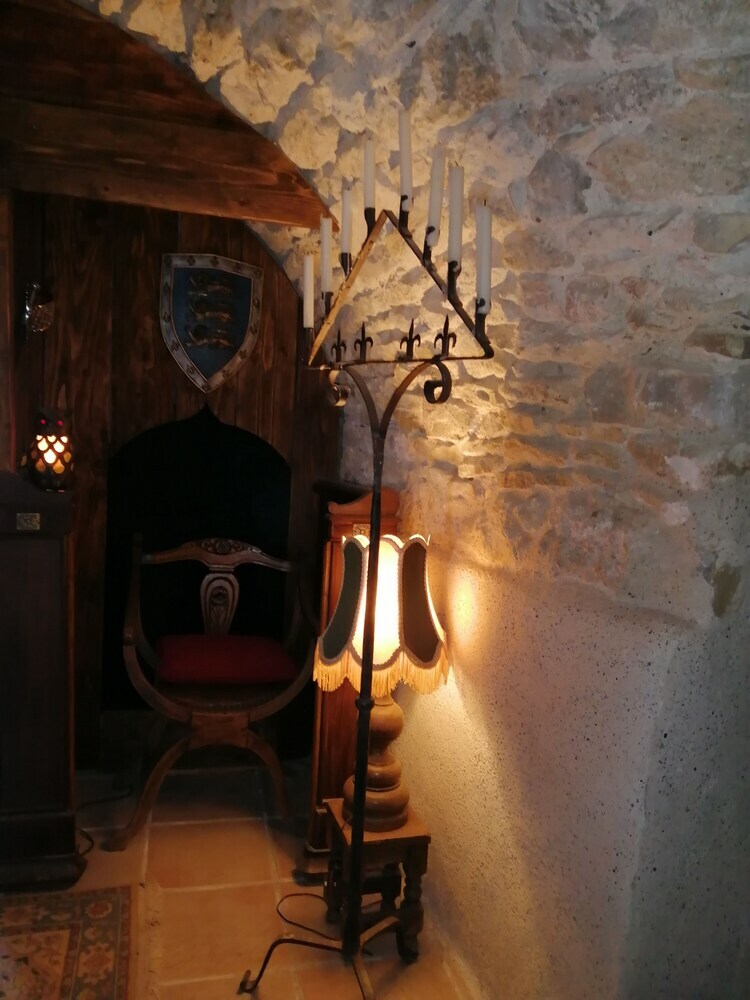 Bed & Breakfast Mas Fabr�gue - Ambiance M�di�vale