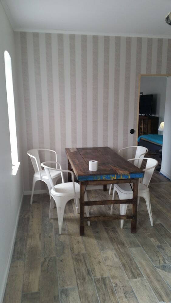 Alyhr Apartments