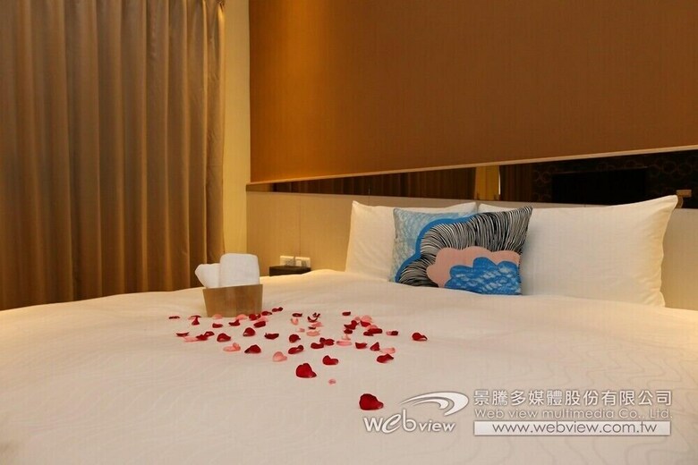 Ruo Shui Hotspring Hotel