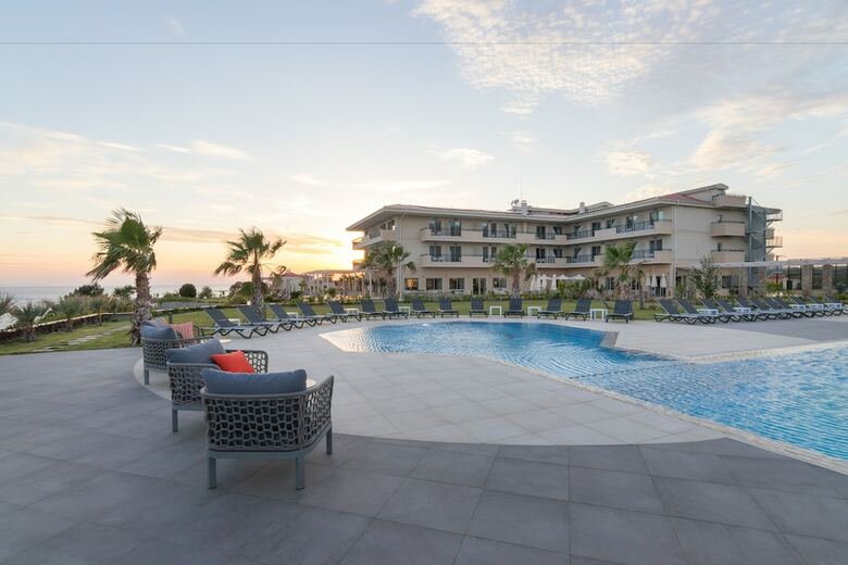 King Maron Hotel & Spa