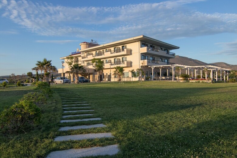 King Maron Hotel & Spa