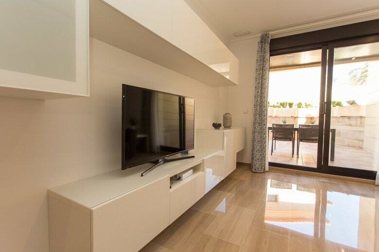 Lujoso Apartamento Con Piscina Interior