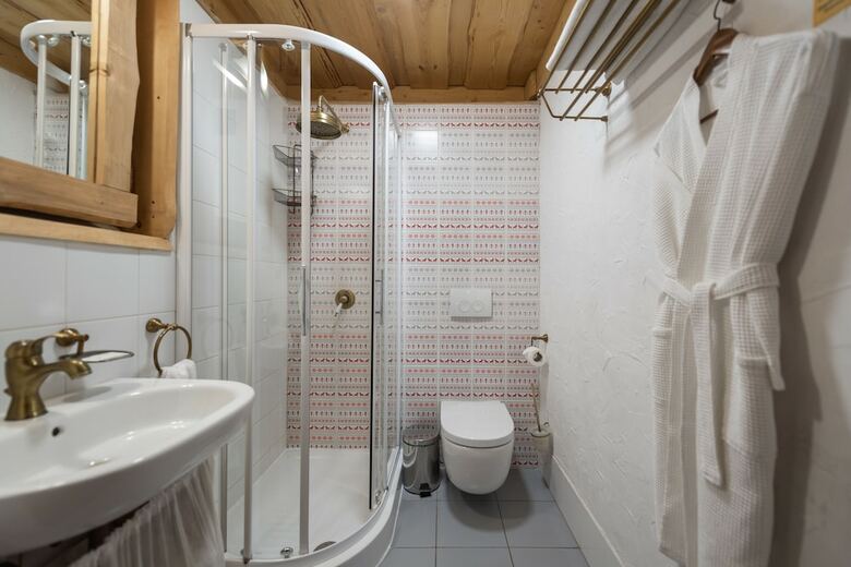 Hotel Ethnocomplex Bobrovaya Dolina