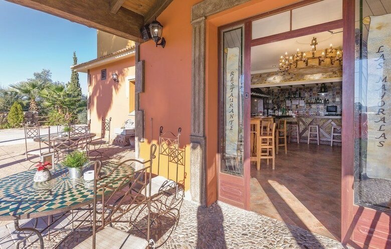 Aparthotel Complejo Tur�stico Rural Las Mayoralas