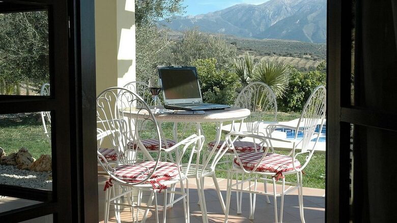 Aparthotel Complejo Tur�stico Rural Las Mayoralas