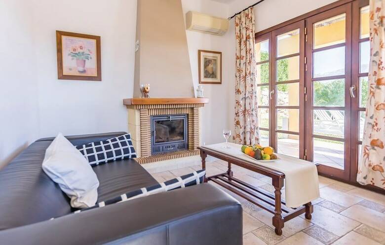Aparthotel Complejo Tur�stico Rural Las Mayoralas