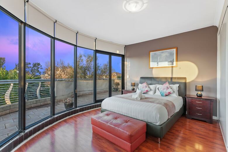 Villa De Marseilles - Melbourne