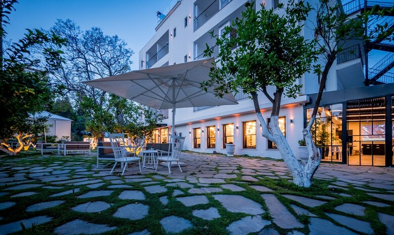 Lear Sense - Experience Luxury Hotel