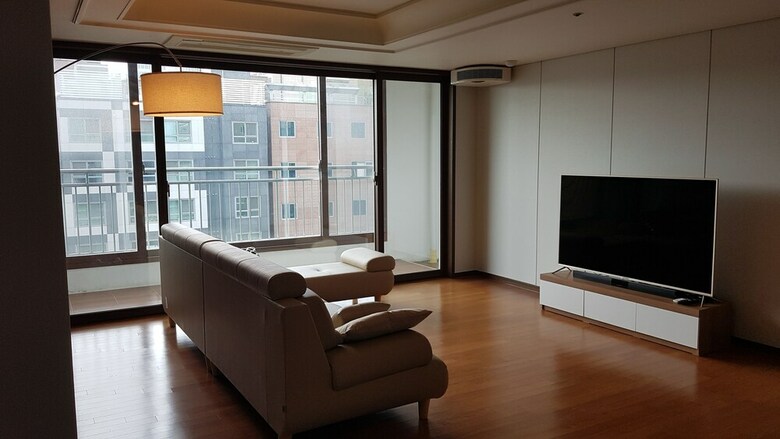 Apartamentos Gangnam Stn Luxury Apt