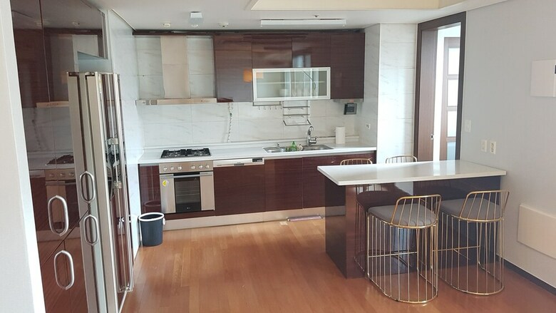 Apartamentos Gangnam Stn Luxury Apt
