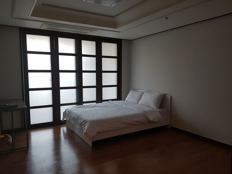 Apartamentos Gangnam Stn Luxury Apt