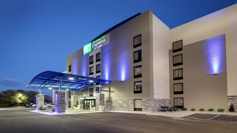 Hotel Holiday Inn Express & Suites Jackson Downtown - Coliseum