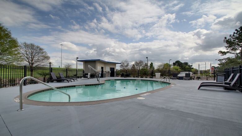 Hotel Holiday Inn Express & Suites Jackson Downtown - Coliseum