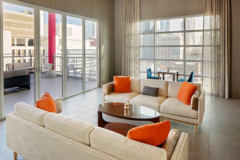 Hotel Courtyard By Marriott Dallas Downtown/reunion District