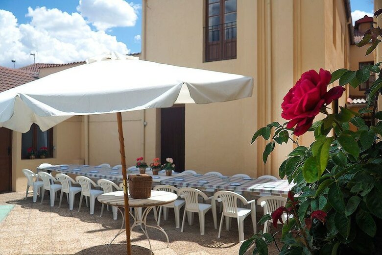 Caseron De Navas De Oro
