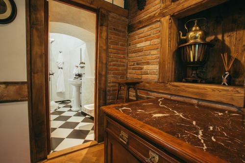 Hotel Divn� Pani Luxury Gallery Rooms