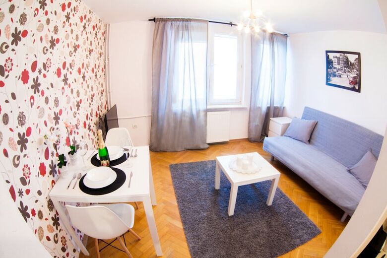 Apartamentos Little Home - Warsaw Royal