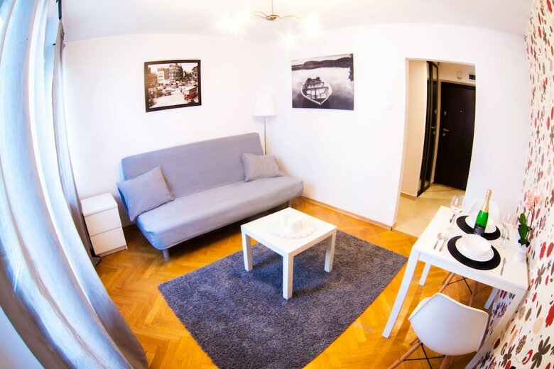 Apartamentos Little Home - Warsaw Royal