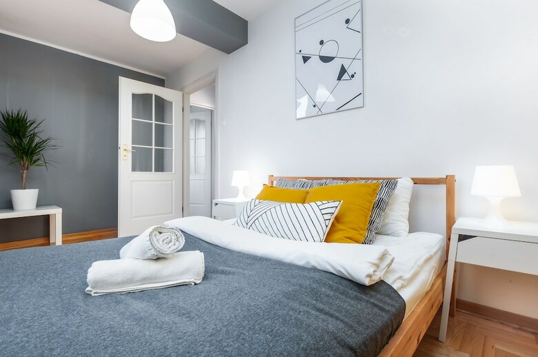 Apartamentos Little Home - Warsaw Royal