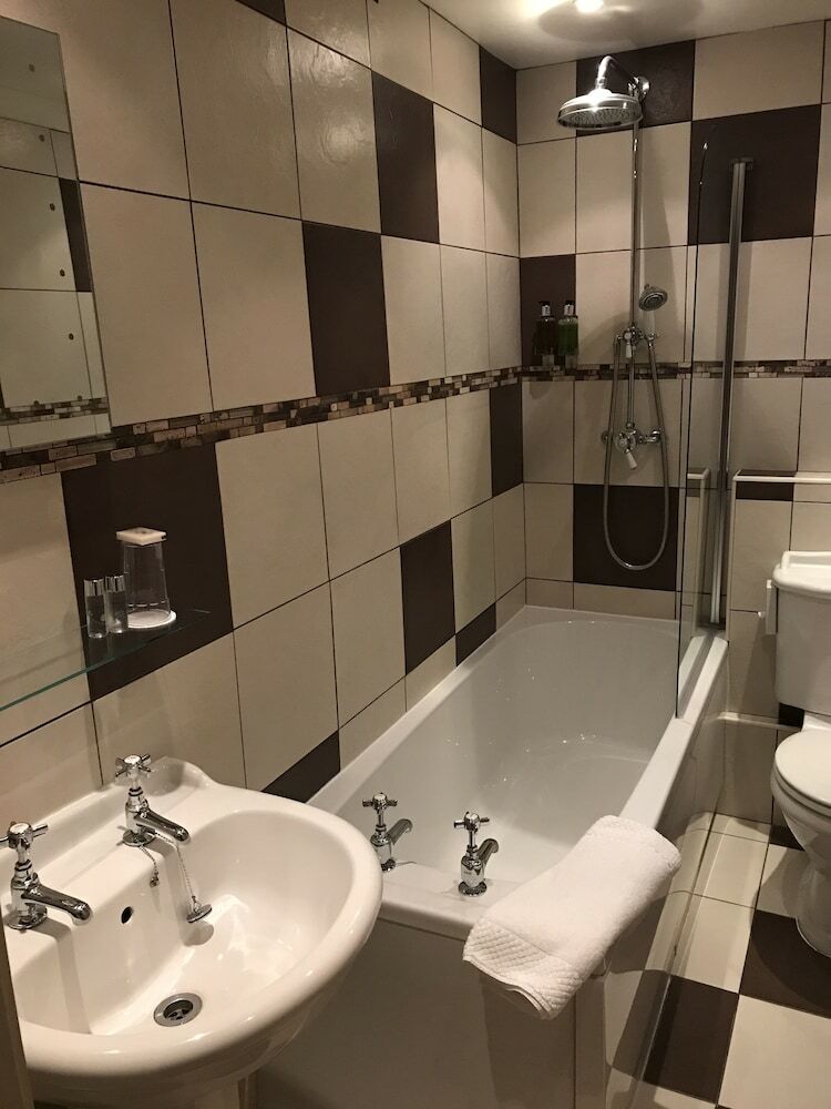 Hotel Ravenstone Manor