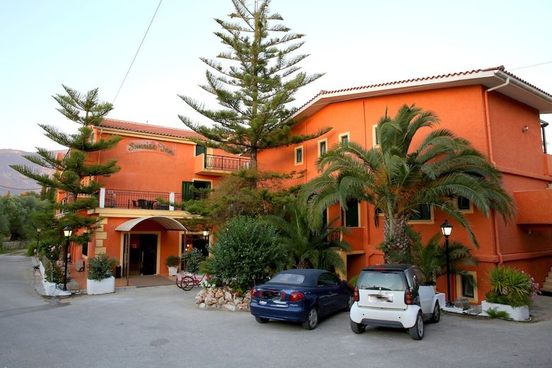 Sunrise Inn Hotel