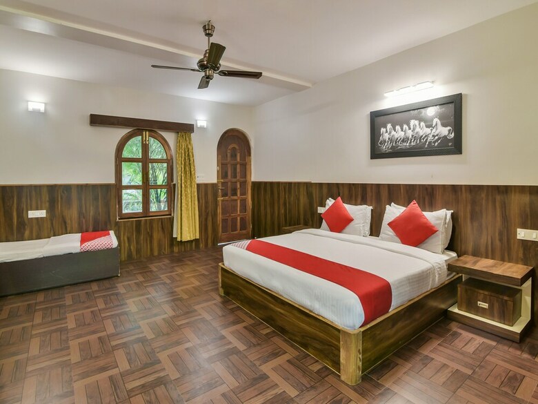 Hotel Oyo 4977 Kristal Sands Beach Resort