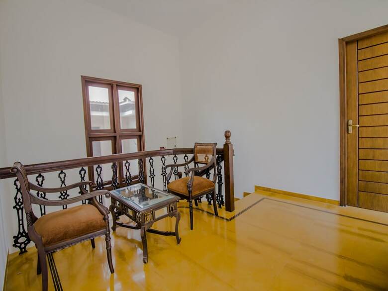 Hotel Oyo 14028 Home Exotic Stay Sangolda