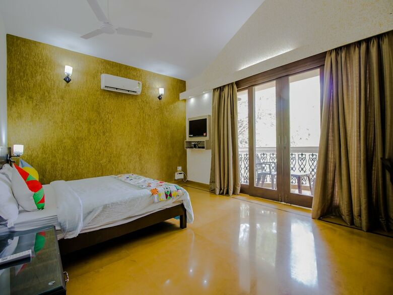 Hotel Oyo 14028 Home Exotic Stay Sangolda