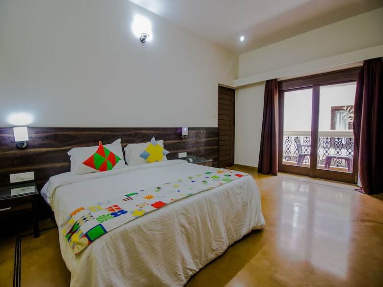 Hotel Oyo 14028 Home Exotic Stay Sangolda