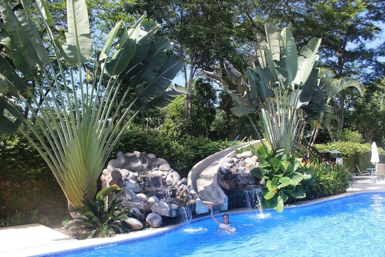 Club Del Cielo Unit 1