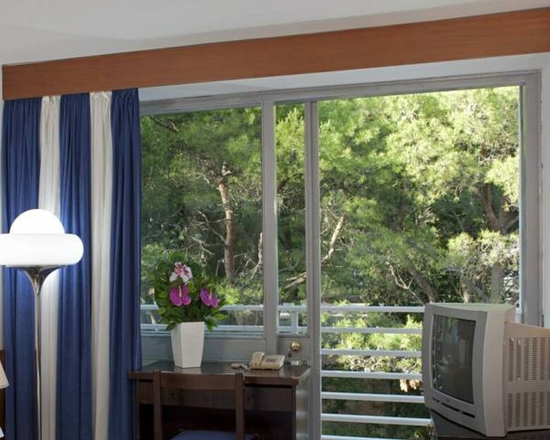 Bluesun Hotel Maestral