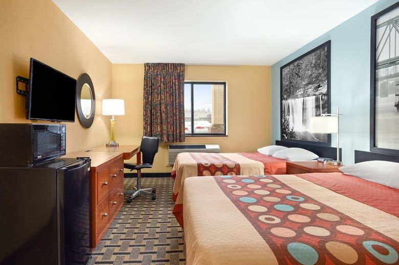 Hotel Super 8 By Wyndham Eddyville/kuttawa