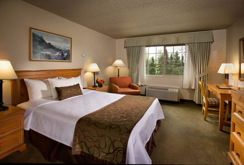 Hotel Coast Inn At Lake Hood