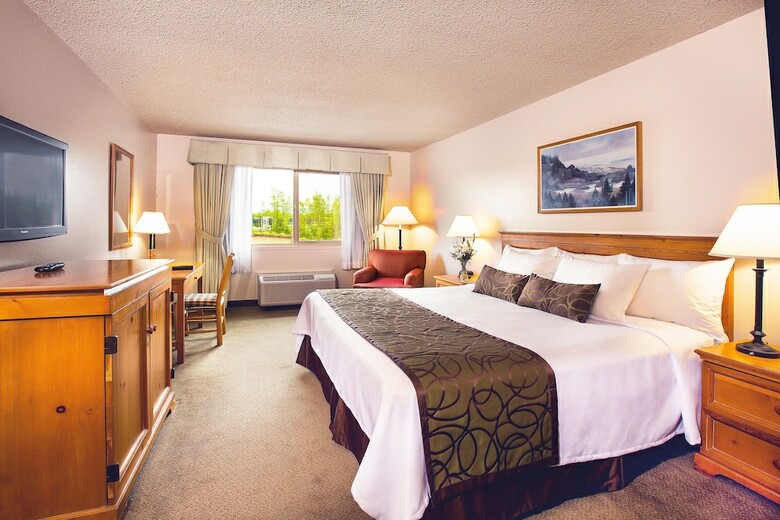 Hotel Coast Inn At Lake Hood