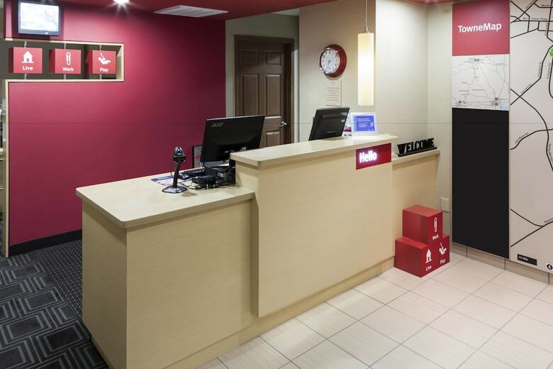 Hotel Towneplace Suites By Marriott College Station