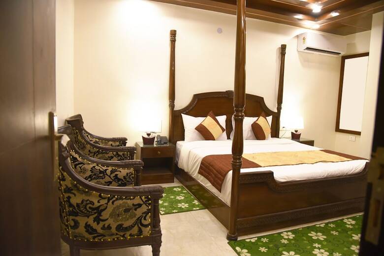Hostal Atlanta At New Delhi Train Station