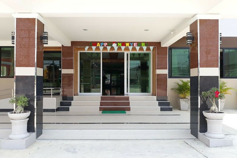 Hotel Phectlada Pavilion & Resort