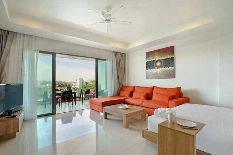 Apartamentos Surin Sabai