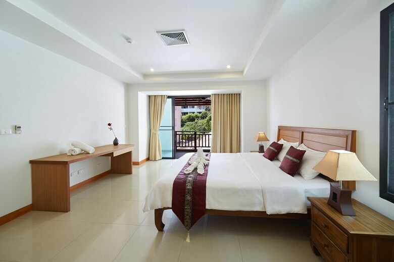 Apartamentos Surin Sabai