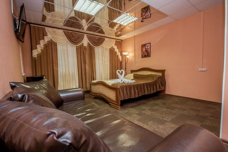 Fab Mini Hotel