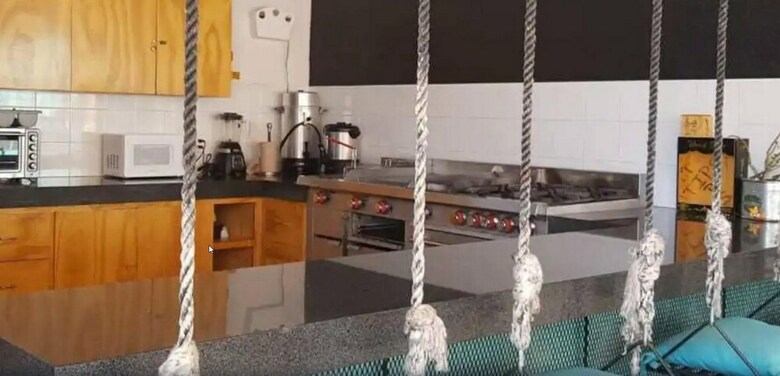 Hostal Mayan Monkey Los Cabos - Hostel - Adults Only