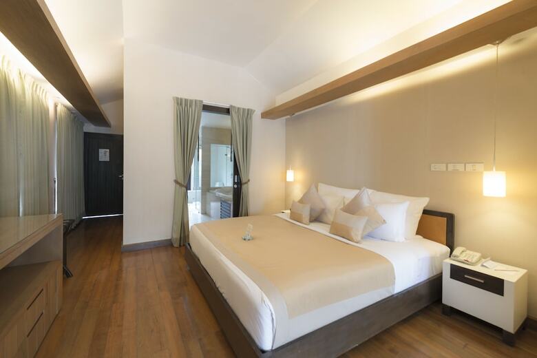 Hotel The Sea Koh Samui Beachfront Resort & Spa