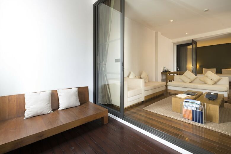 Hotel The Sea Koh Samui Beachfront Resort & Spa