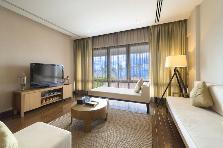 Hotel The Sea Koh Samui Beachfront Resort & Spa