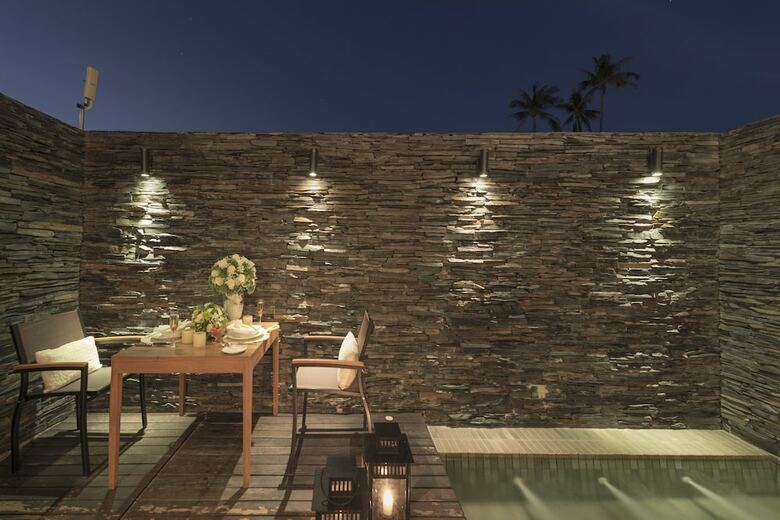 Hotel The Sea Koh Samui Beachfront Resort & Spa