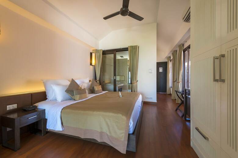 Hotel The Sea Koh Samui Beachfront Resort & Spa