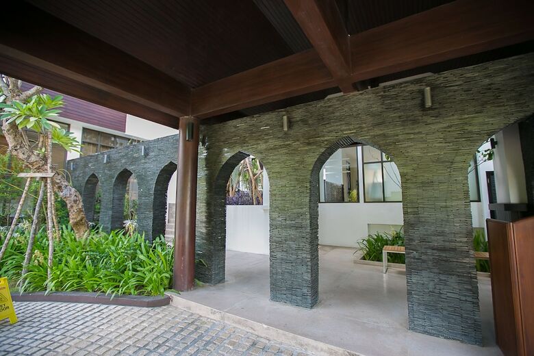 Hotel The Sea Koh Samui Beachfront Resort & Spa
